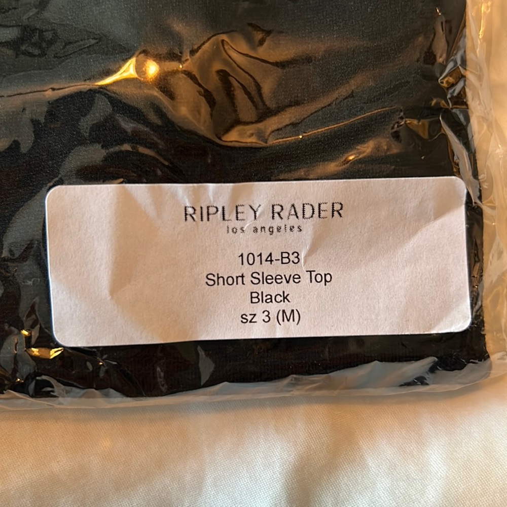 Black Ponte knit Short Sleeve NWT pet and smoke free